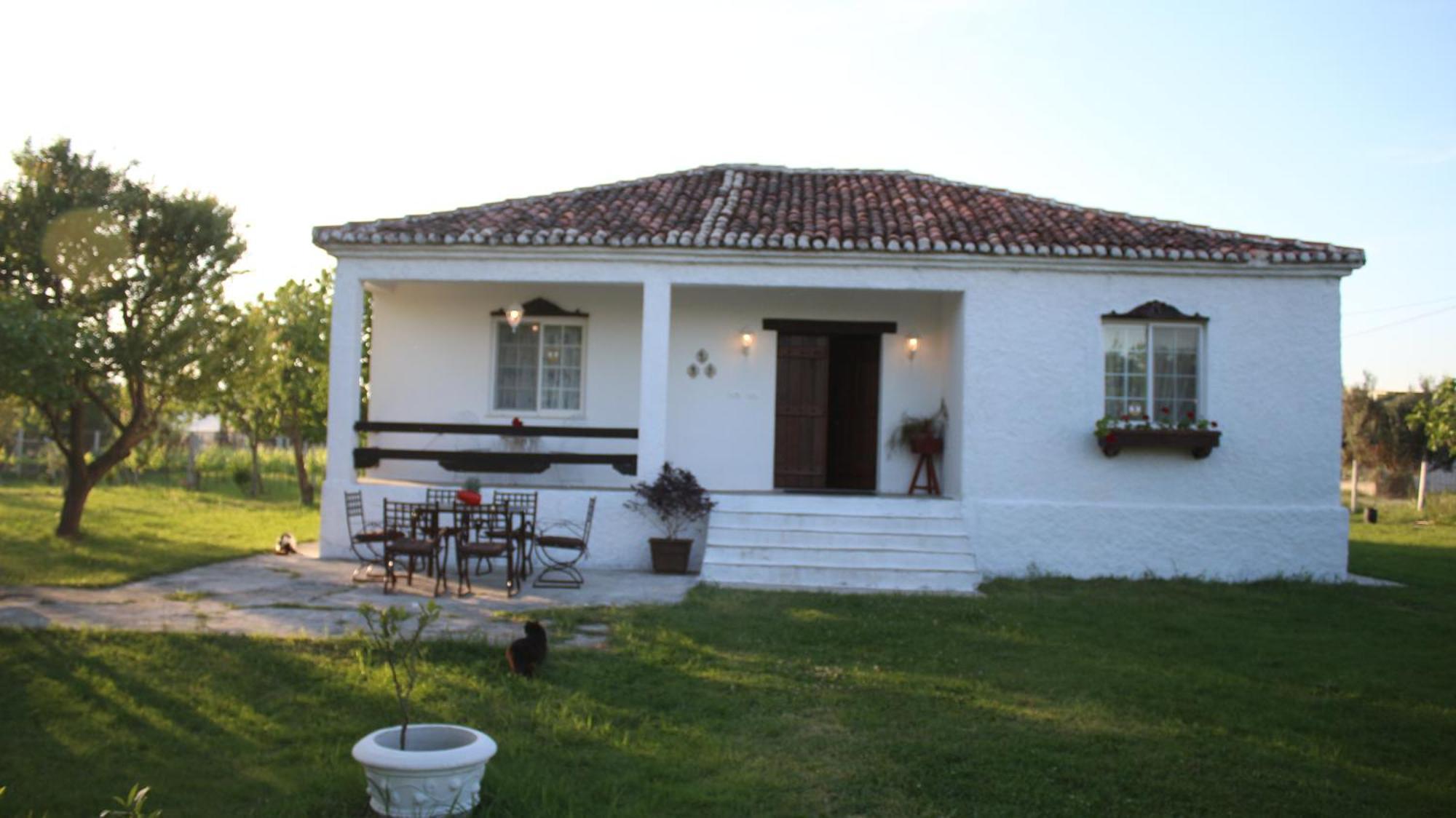 "Per Mik" Cottage In Vineyard Shkoder Bagian luar foto
