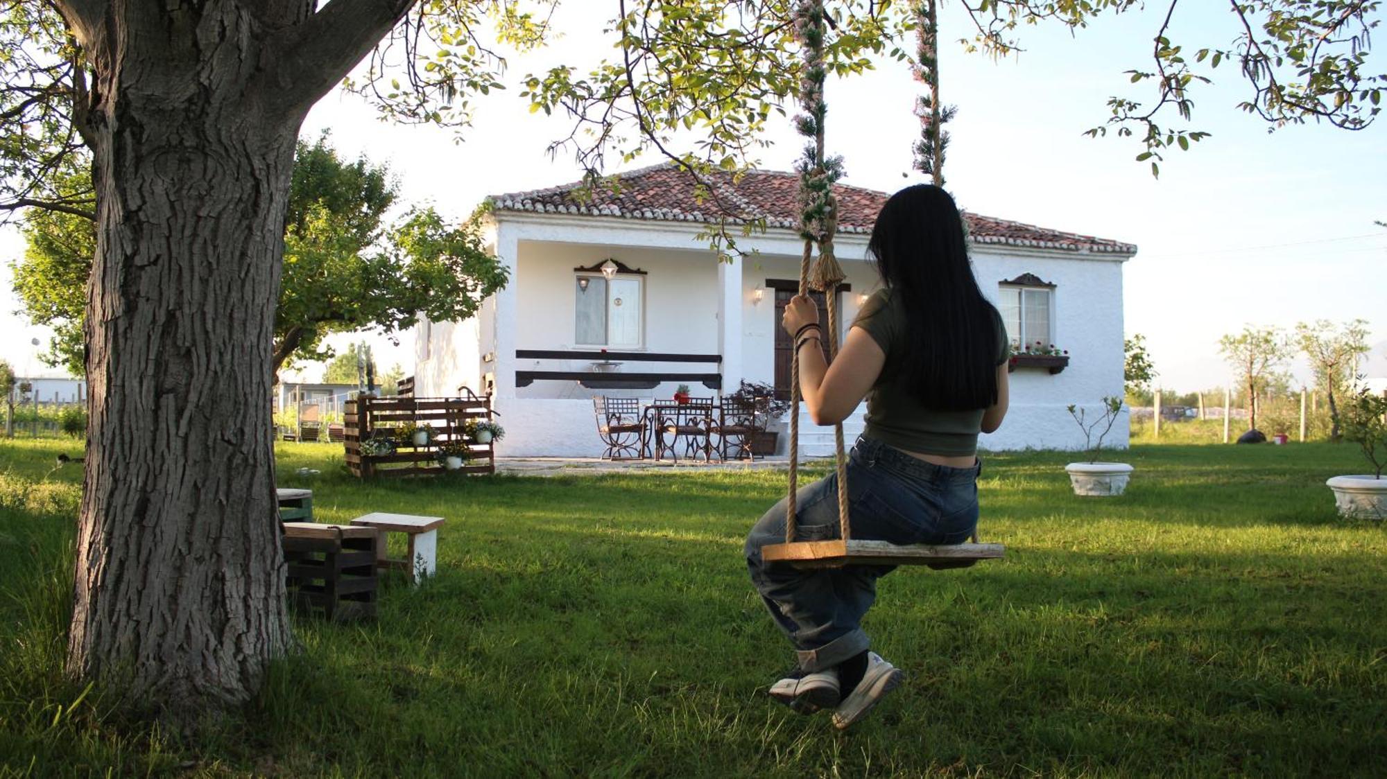 "Per Mik" Cottage In Vineyard Shkoder Bagian luar foto